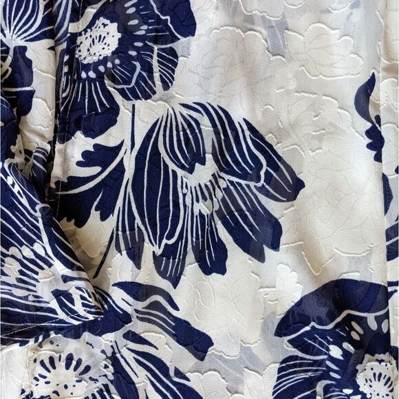 NWT Altar'd State White and Navy Floral Bell Sleeve Boho Kimono Small - Picture 6 of 7